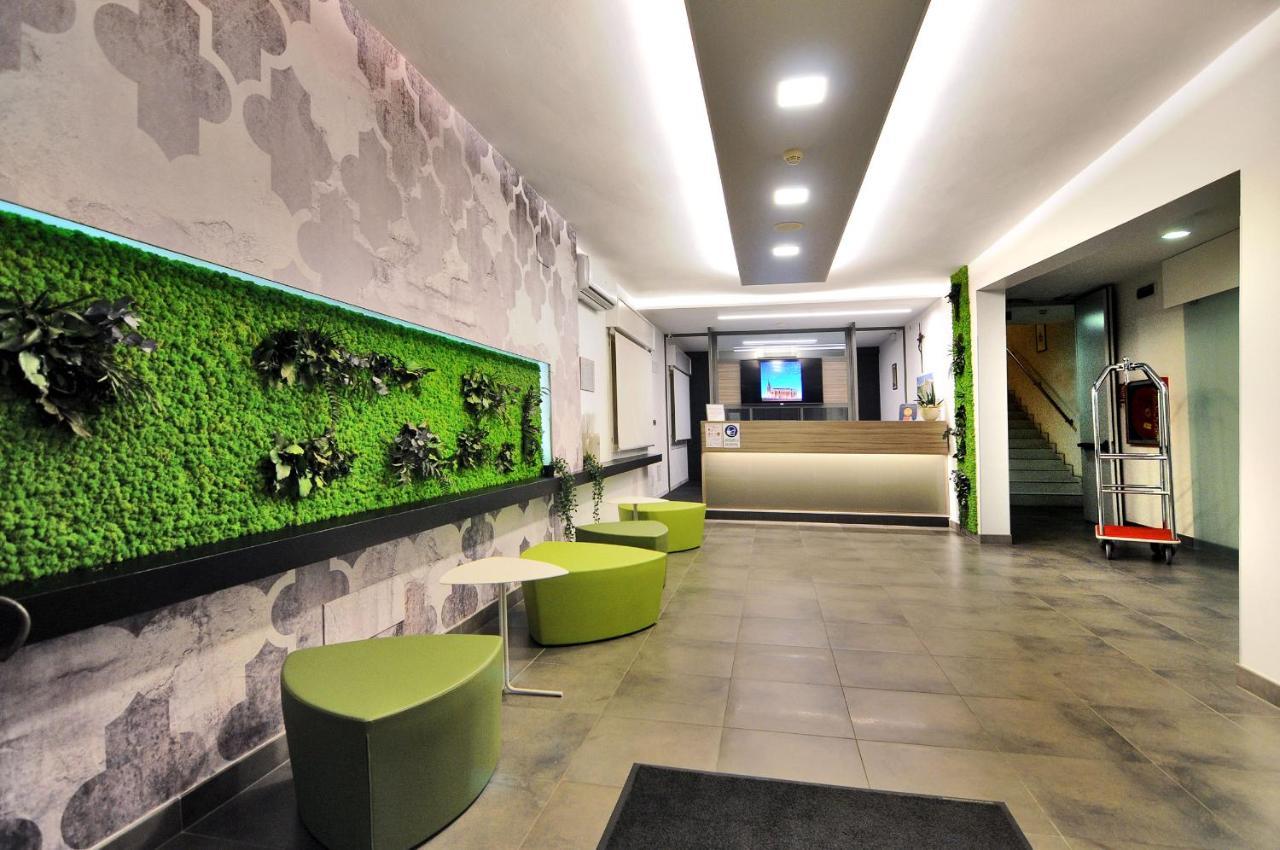 Hotel Nederland Caorle Extérieur photo