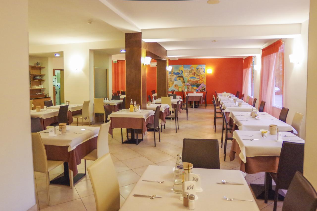 Hotel Nederland Caorle Extérieur photo