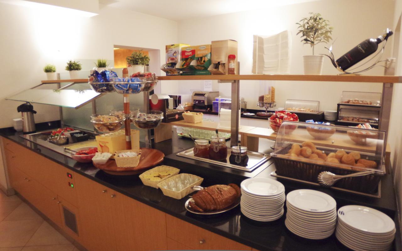 Hotel Nederland Caorle Extérieur photo
